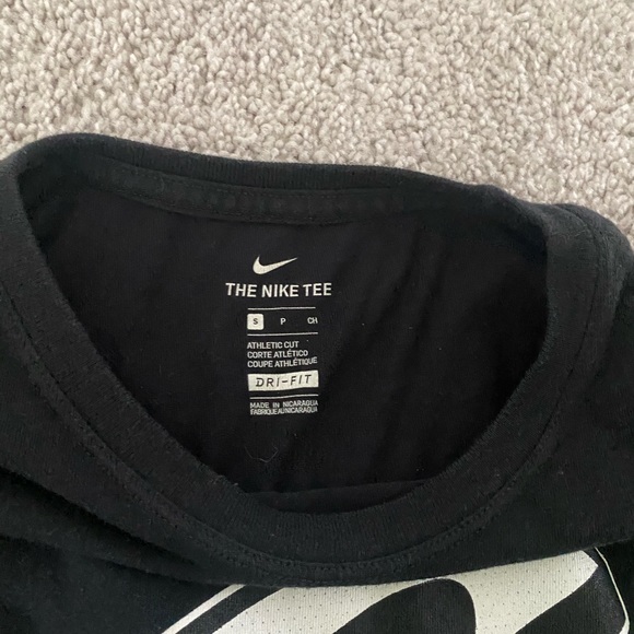 Nike, Jordan, women’s dri-fit 2018 all star game Cavaliers Lebron James t-shirt - Picture 3 of 3